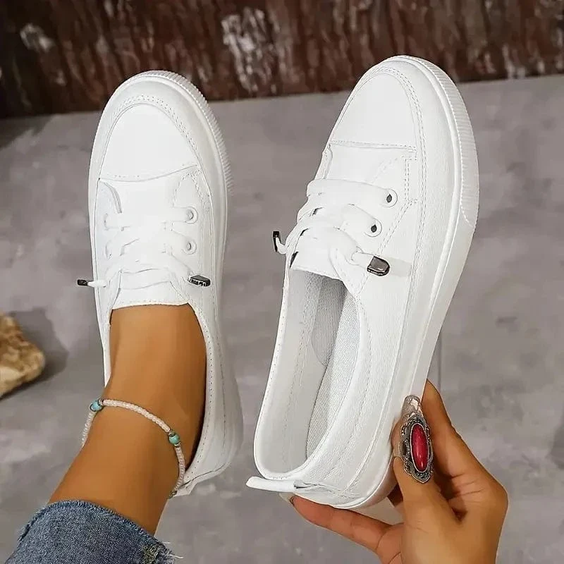 Baskets blanches chic