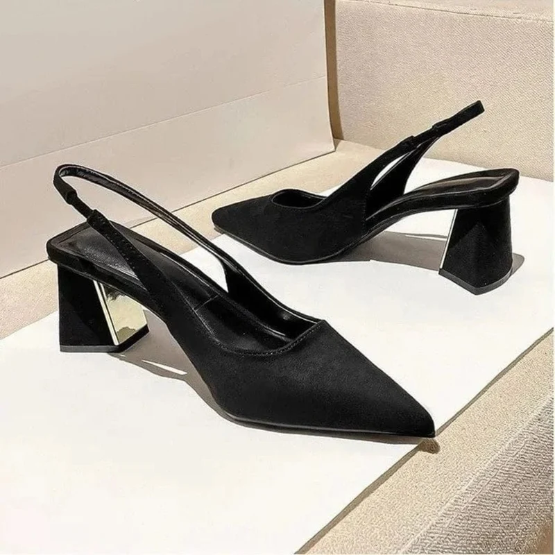 Escarpins noirs slingback