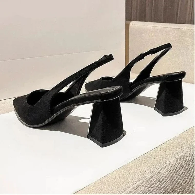 Escarpins noirs slingback