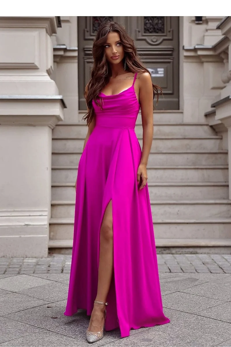 Robe de soirée longue fendue chic