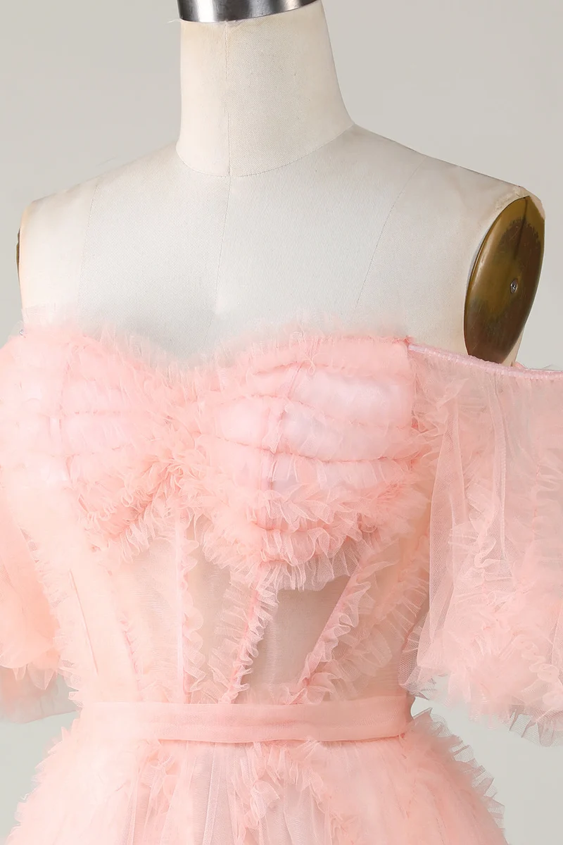 Robe de soirée courte trapèze en tulle rose blush à épaules dénudées