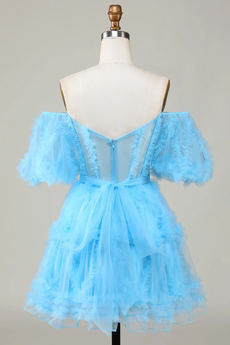 Robe de soirée courte en tulle bleu à épaules dénudées et coupe trapèze pour les fêtes