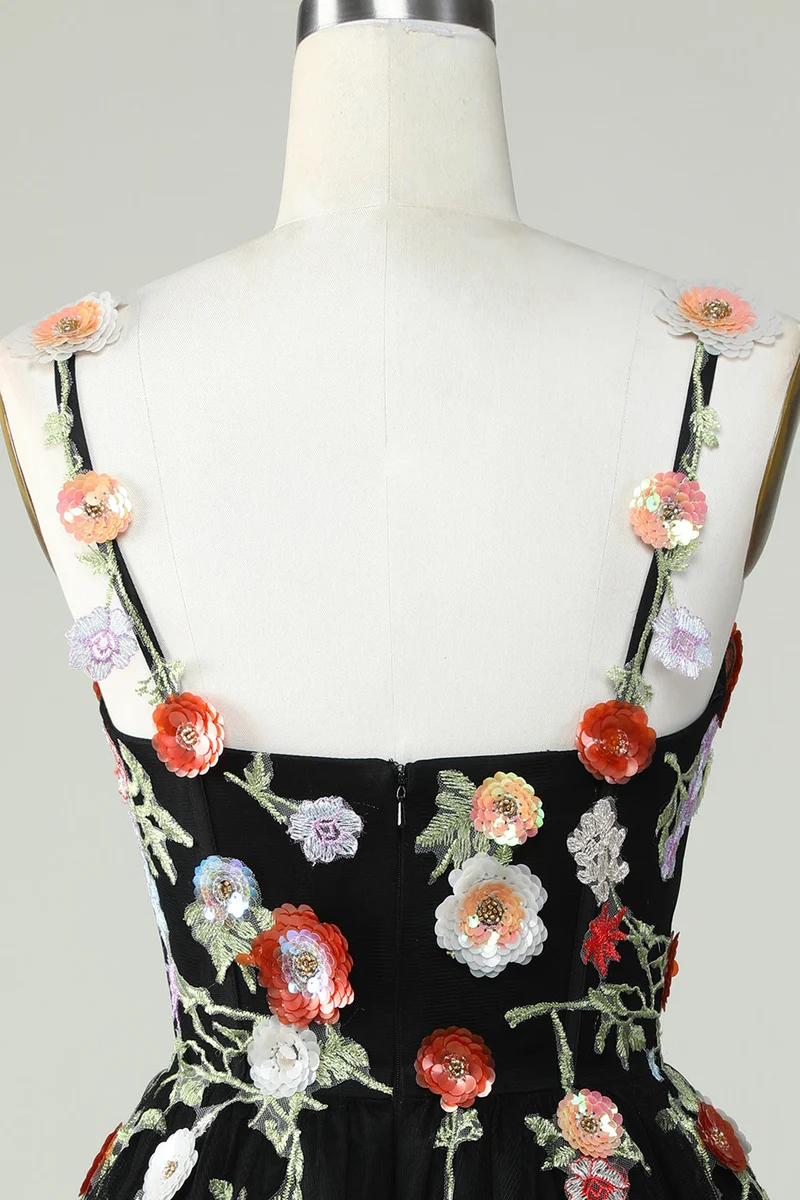 Robe de soirée trapèze élégante à bretelles spaghetti et paillettes noires avec applications florales