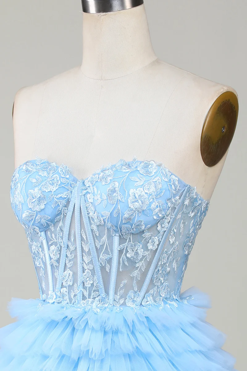 Robe de soirée corset à décolleté en cœur : coupe trapèze, volants, sans bretelles, mini-robe de soirée