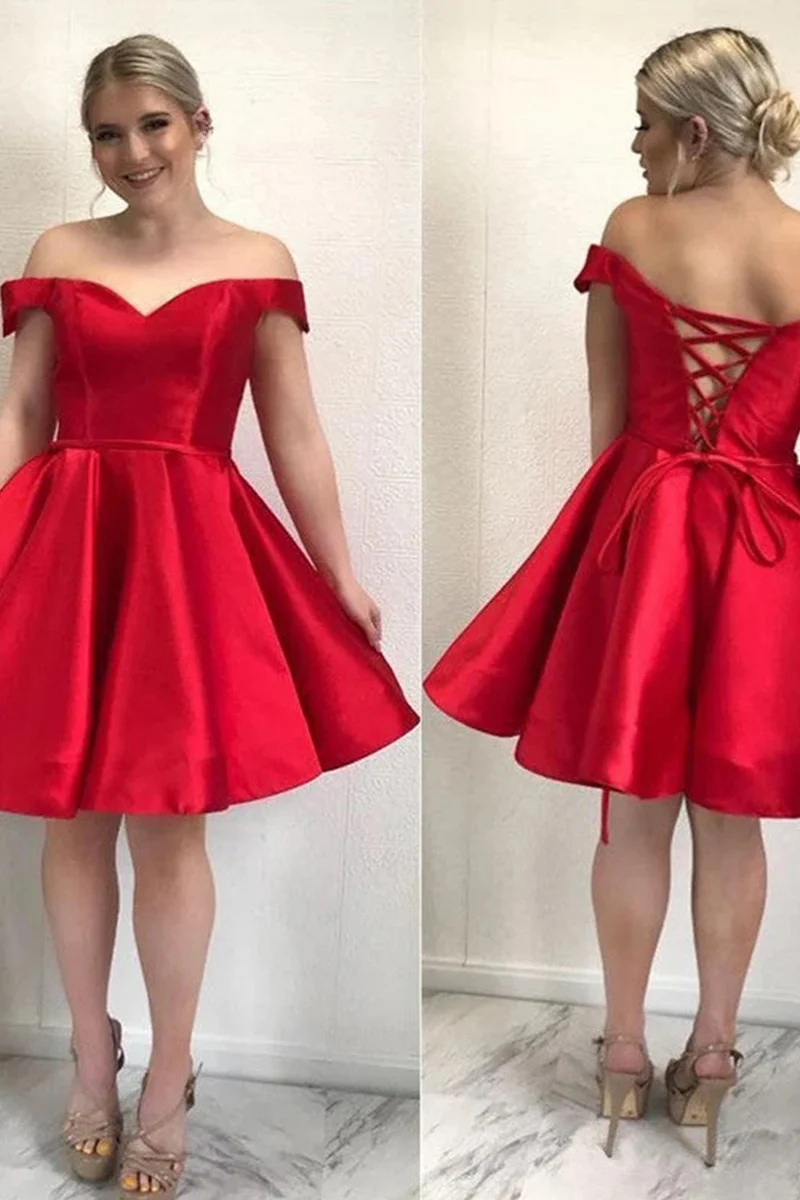 Robe de soirée courte lilas à épaules dénudées, coupe trapèze : tulle appliqué et plis