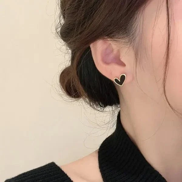 Boucles d’oreilles cœur noir