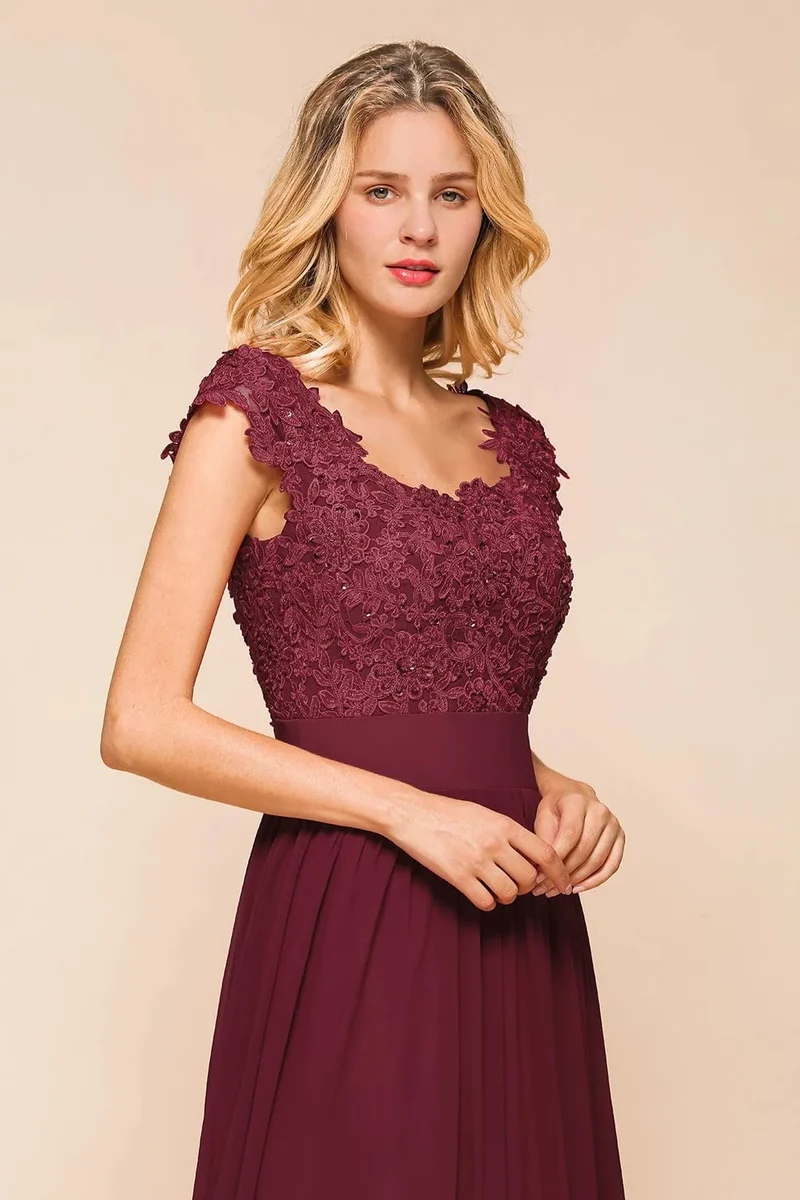 Robe demoiselle d'honneur avec appliqués en dentelle
