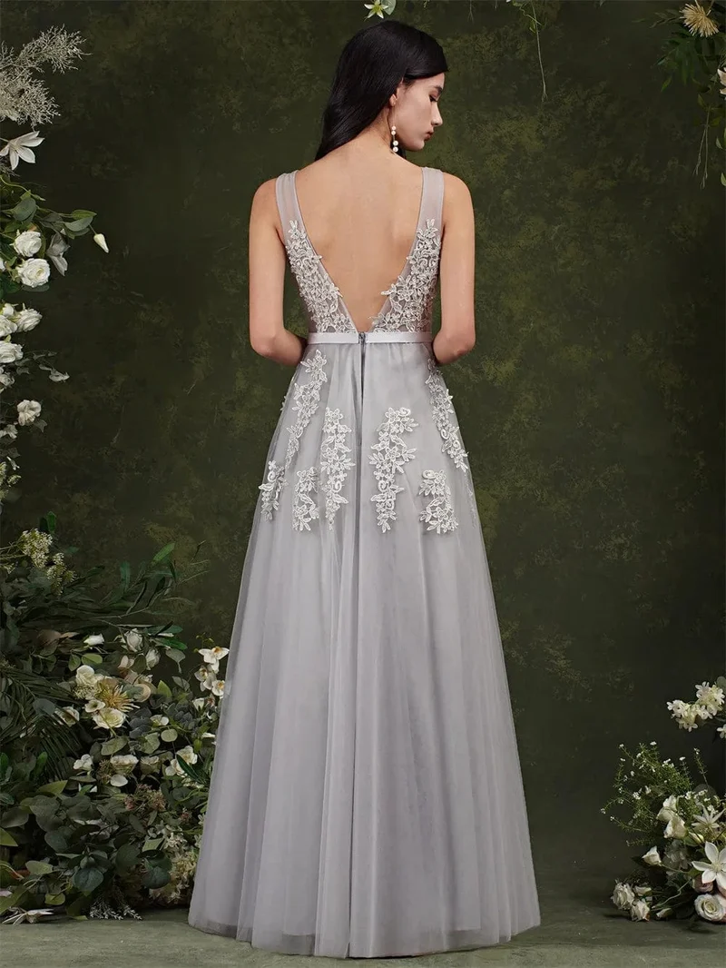 Robe en tulle longue avec appliqués