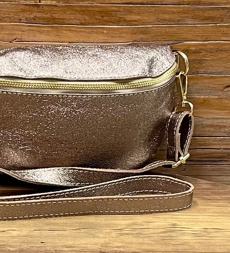 Banane Tosca M/L en cuir taupe