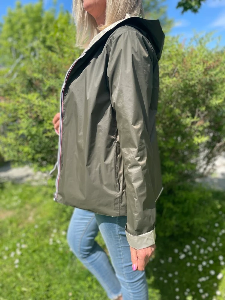 Veste imperméable Laura réversible courte kaki et doré