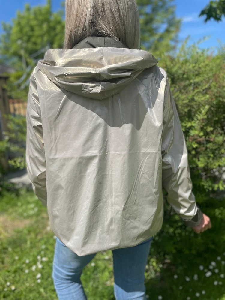 Veste imperméable Laura réversible courte kaki et doré