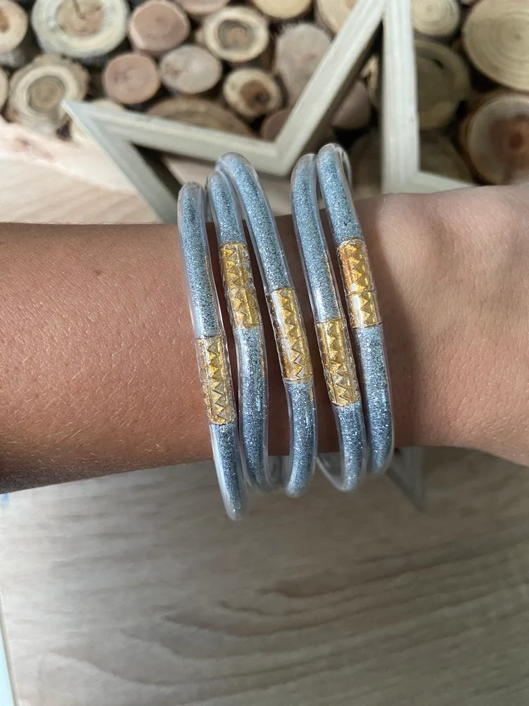 Bracelet Jonc Bouddhiste gris clair