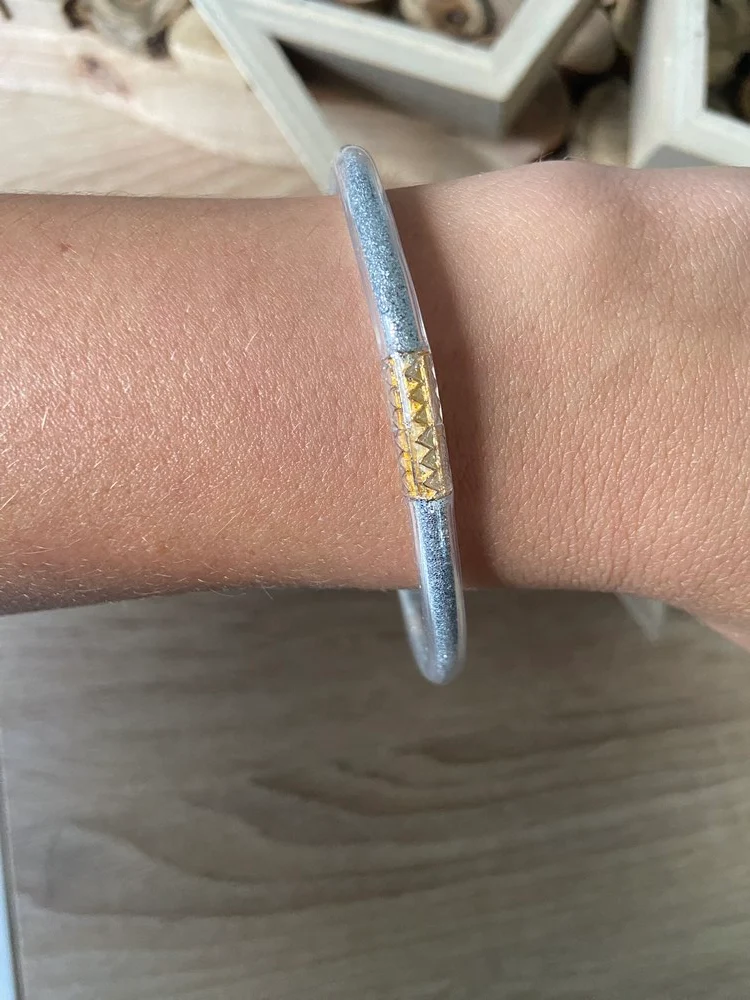 Bracelet Jonc Bouddhiste gris clair