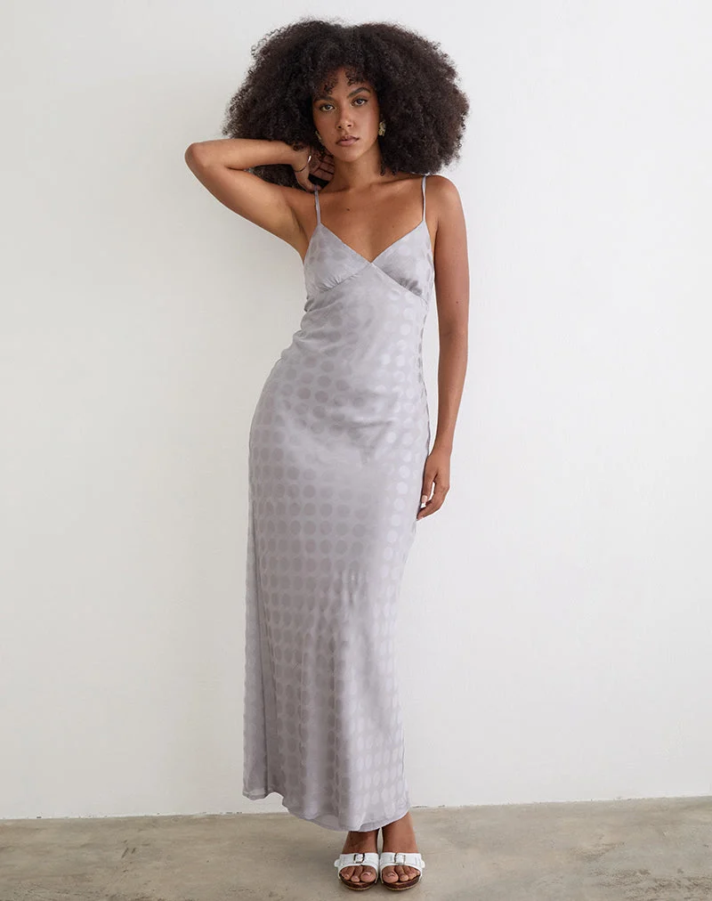 Robe longue Alenya en mousseline, motif à pois monochrome gris argenté