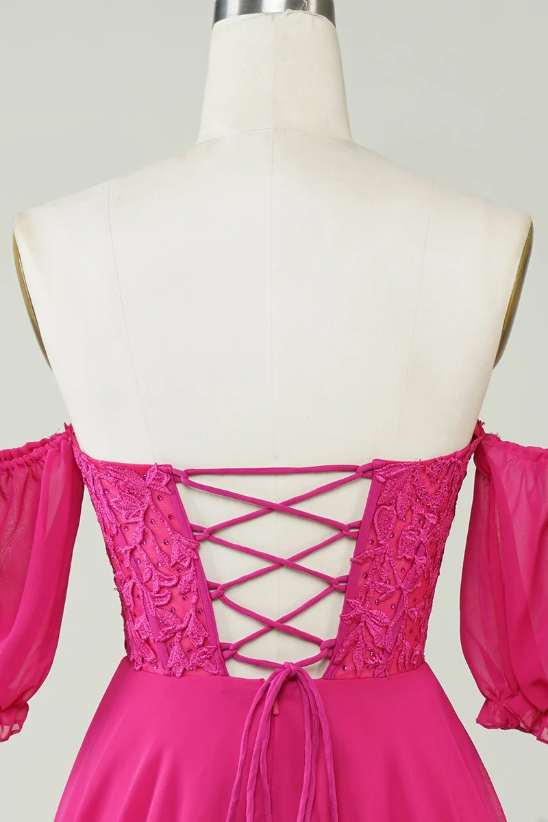 Robe de soirée courte fuchsia en mousseline de soie avec corset et dentelle délicate