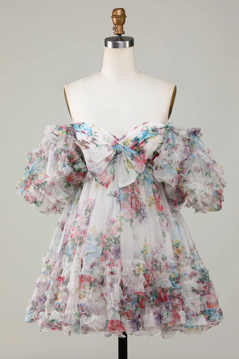 Robe de soirée courte en tulle à imprimé floral ivoire, coupe trapèze, manches bouffantes