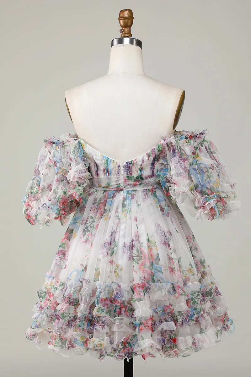 Robe de soirée courte en tulle à imprimé floral ivoire, coupe trapèze, manches bouffantes