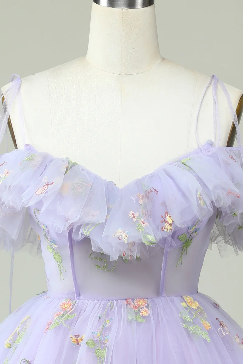 Robe de soirée lavande à épaules dénudées et volants - Élégante et charmante
