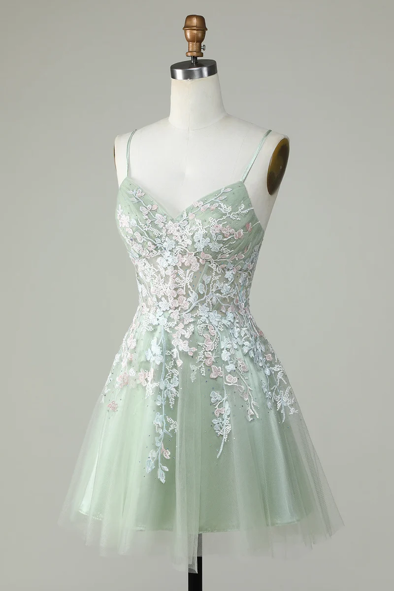 Robe de soirée à bretelles spaghetti Dusty Sage avec dos croisé