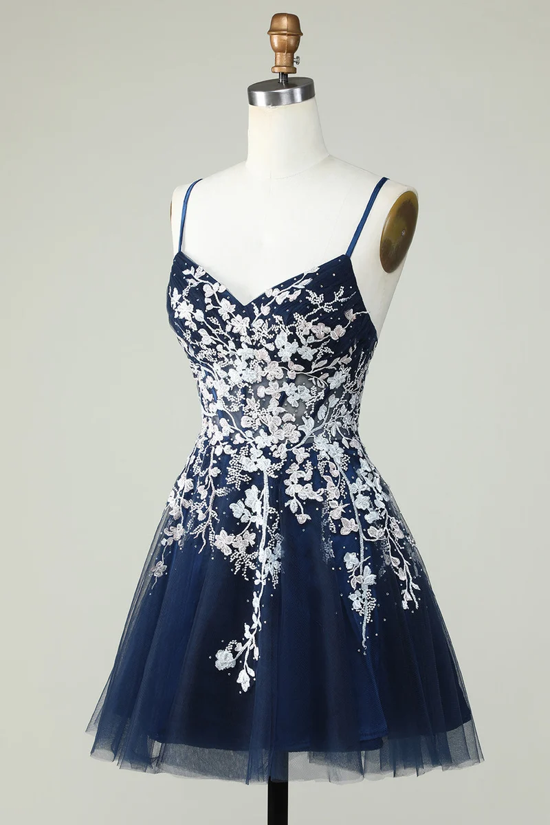 Robe de soirée à bretelles spaghetti Dusty Sage avec dos croisé