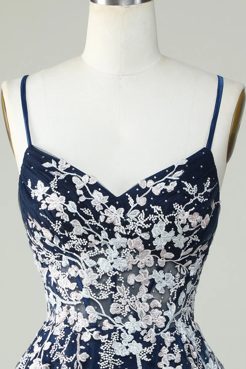 Robe de soirée à bretelles spaghetti Dusty Sage avec dos croisé