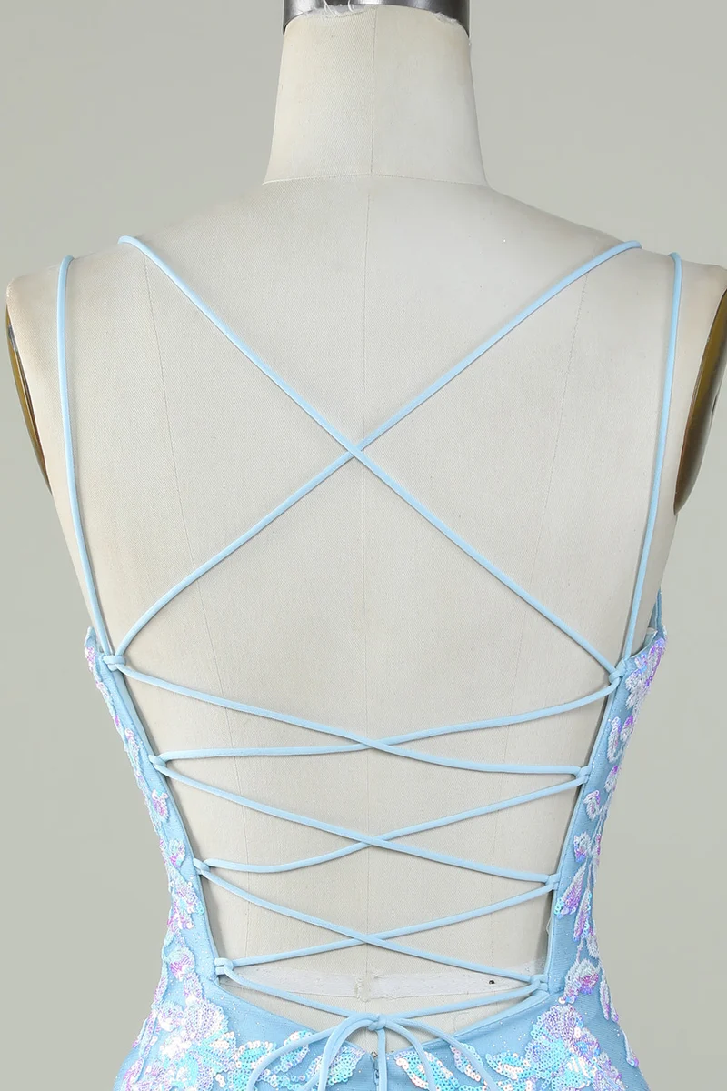 Robe de soirée courte bleu clair à lacets scintillants dans le dos