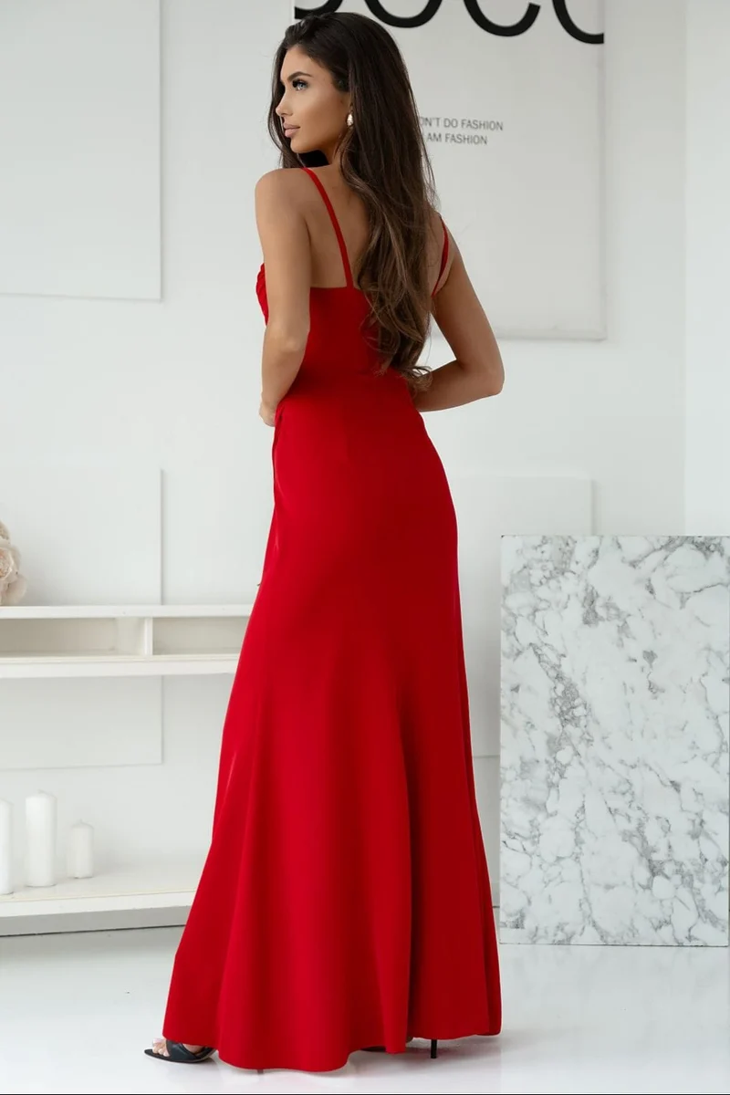 Robe de soirée longue fendue élégante