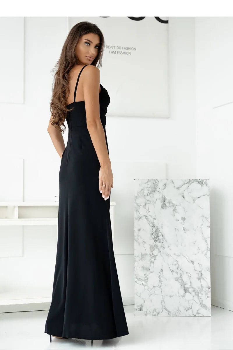 Robe de soirée longue fendue élégante