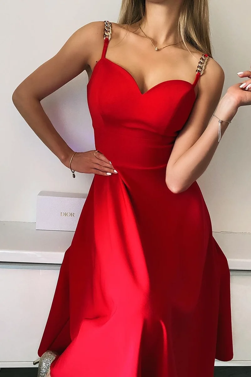 Robe de soirée rouge satinée chic