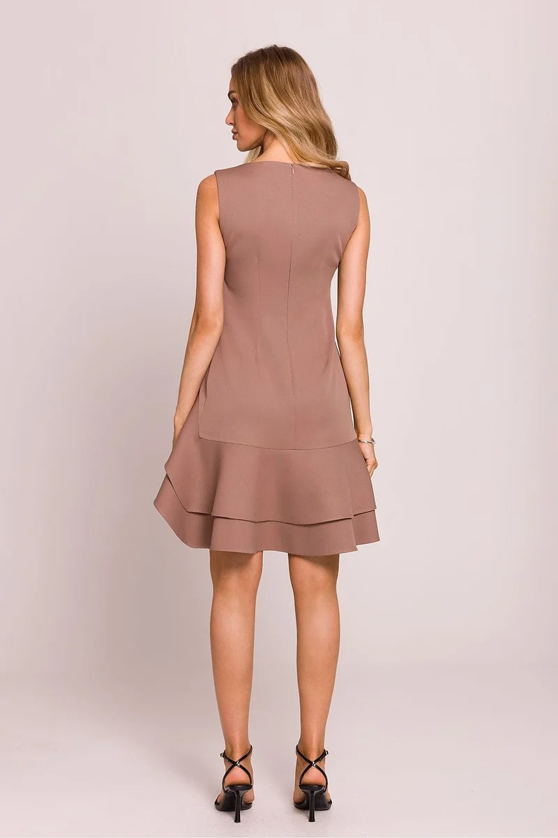 Robe courte asymétrique sans manches