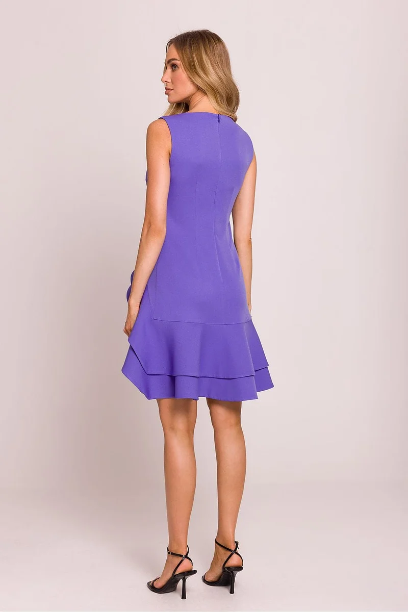 Robe courte asymétrique sans manches