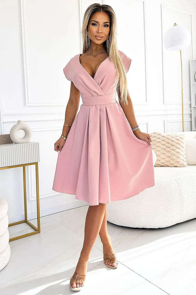Robe de cocktail chic manches courtes