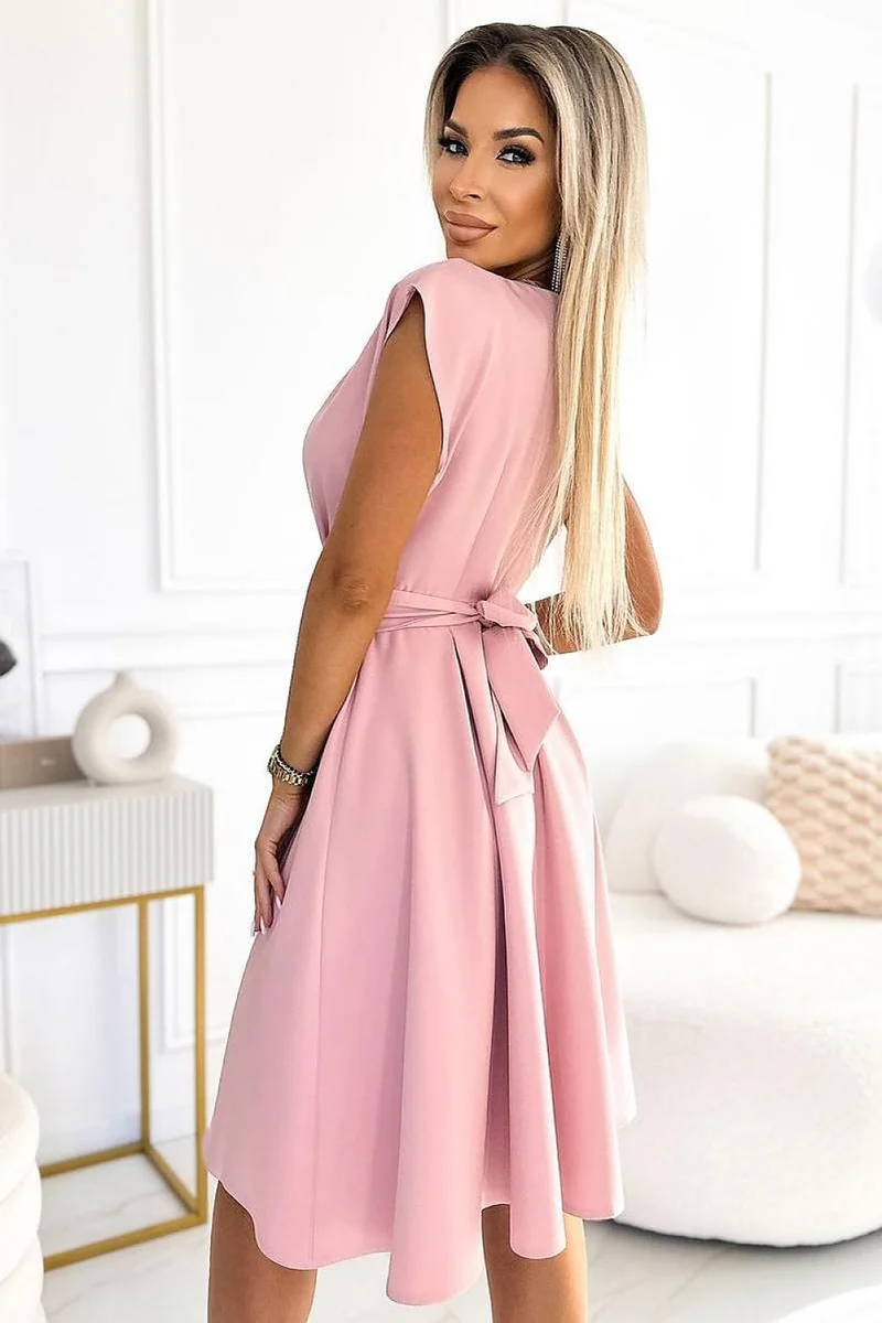 Robe de cocktail chic manches courtes