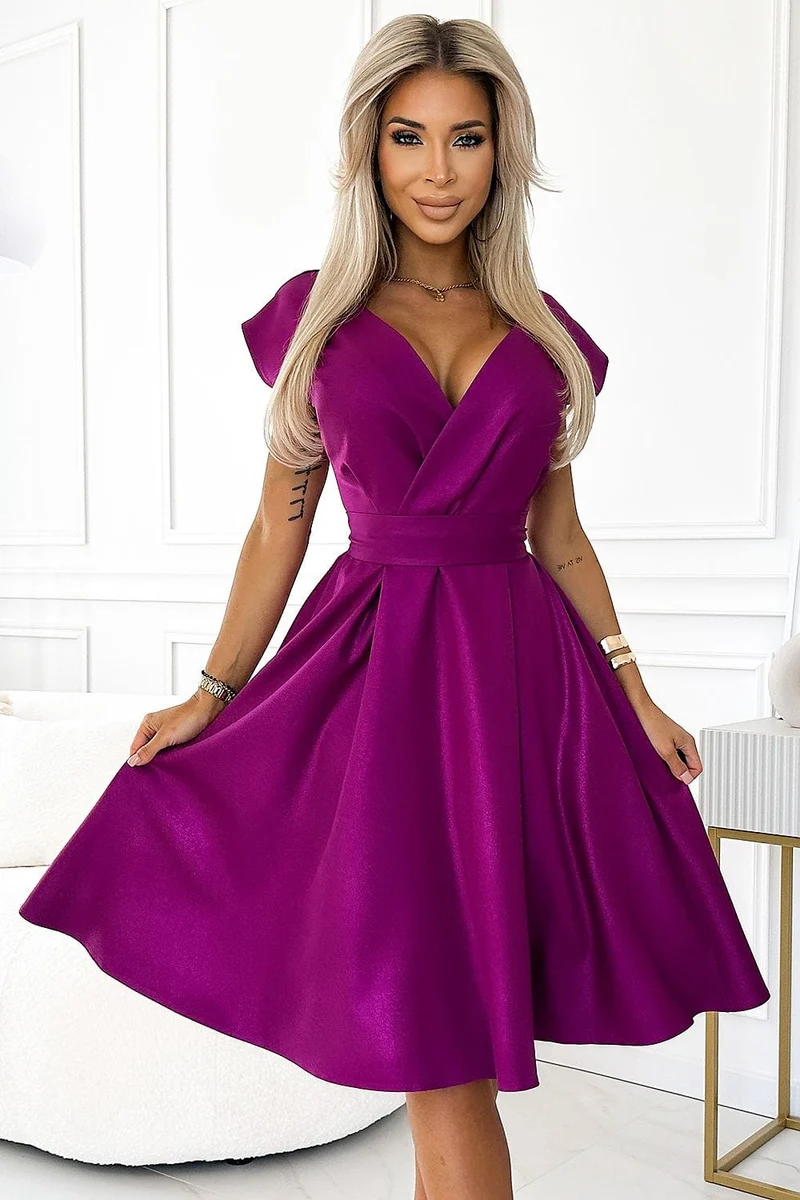Robe de cocktail chic manches courtes