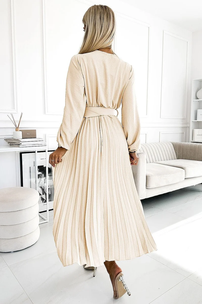 Robe longue plissée fluide manches longues