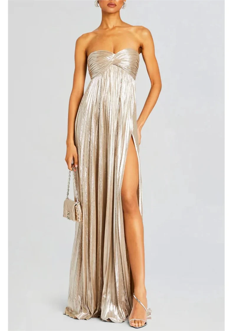Robe bustier chic blanche brillante pour mariage
