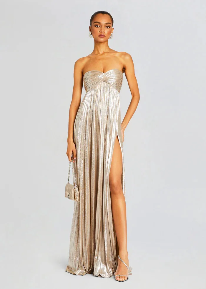 Robe bustier chic blanche brillante pour mariage