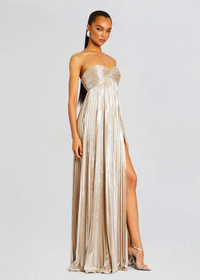 Robe bustier chic blanche brillante pour mariage
