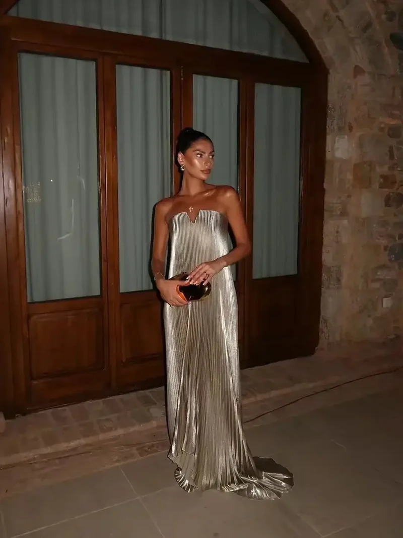 Robe de cocktail bustier dorée plissée