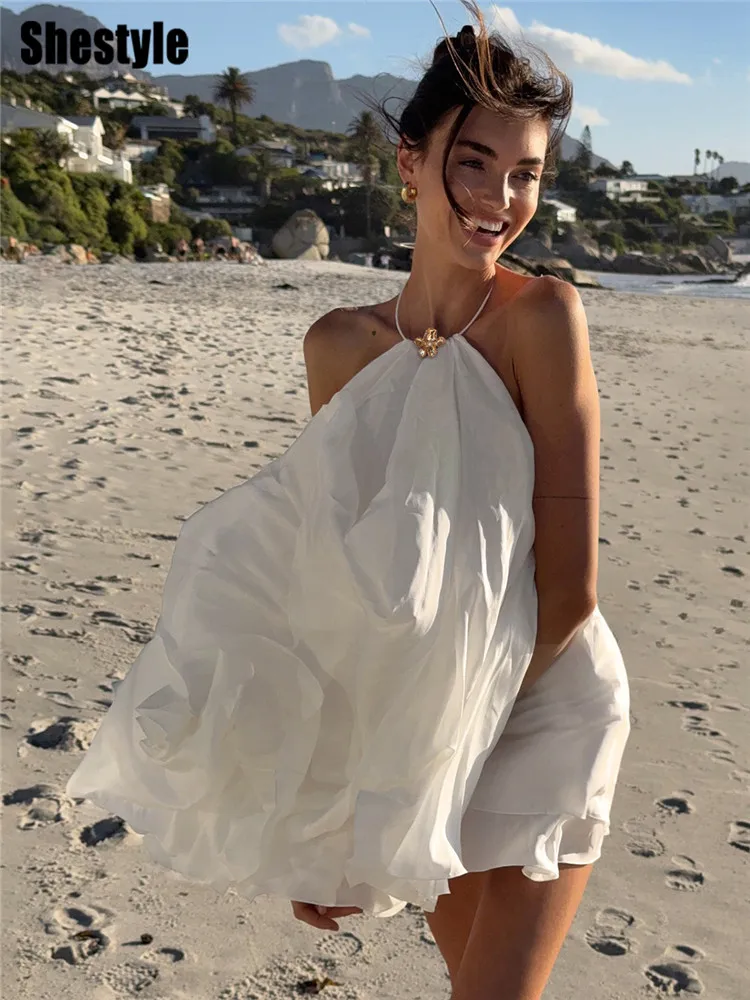 Robe courte blanche pour femme col cou et dos nu