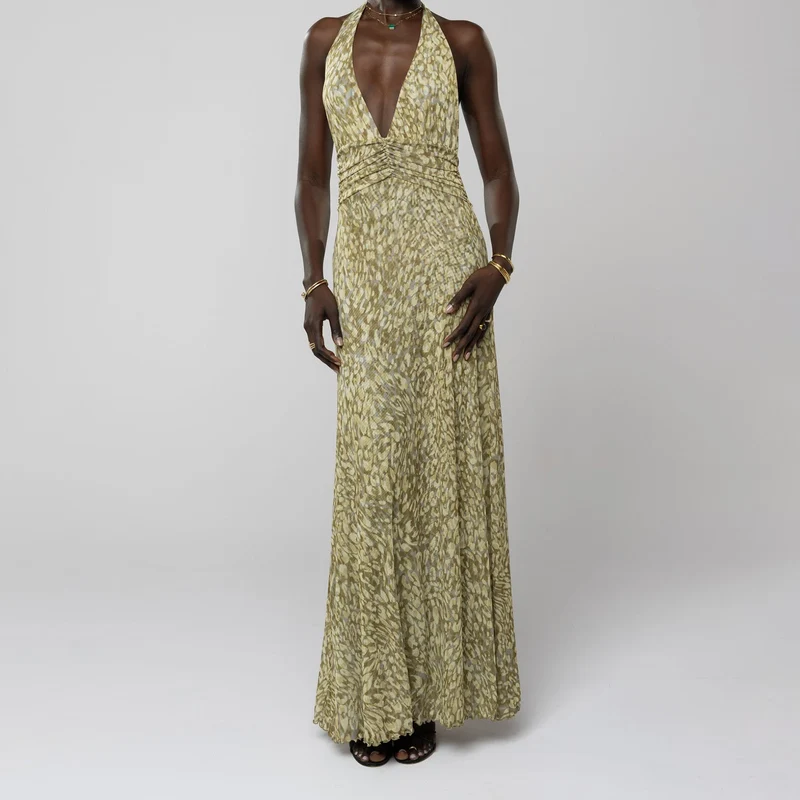 Robe longue chic et fluide pour femme avec grand décolleté et dos nu