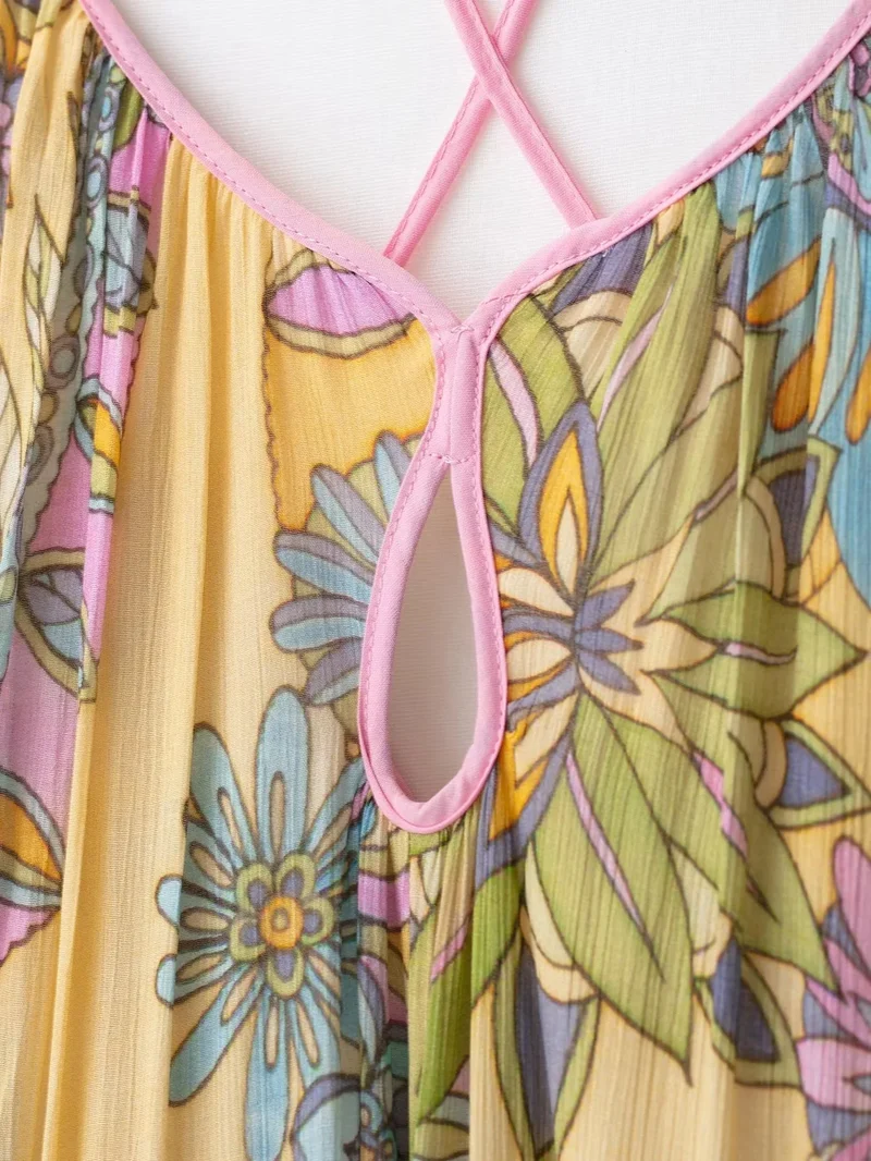 Robe d’été fluide à bretelles imprimé floral en mousseline