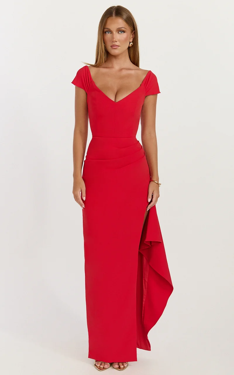 Skye Maxi Dress - V Shaped Neckline Short Sleeve Dress in Red