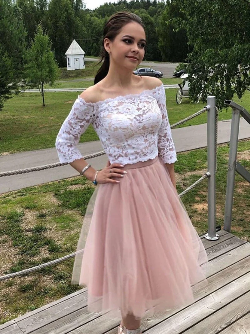 Robe de soirée courte rose en dentelle blanche deux pièces