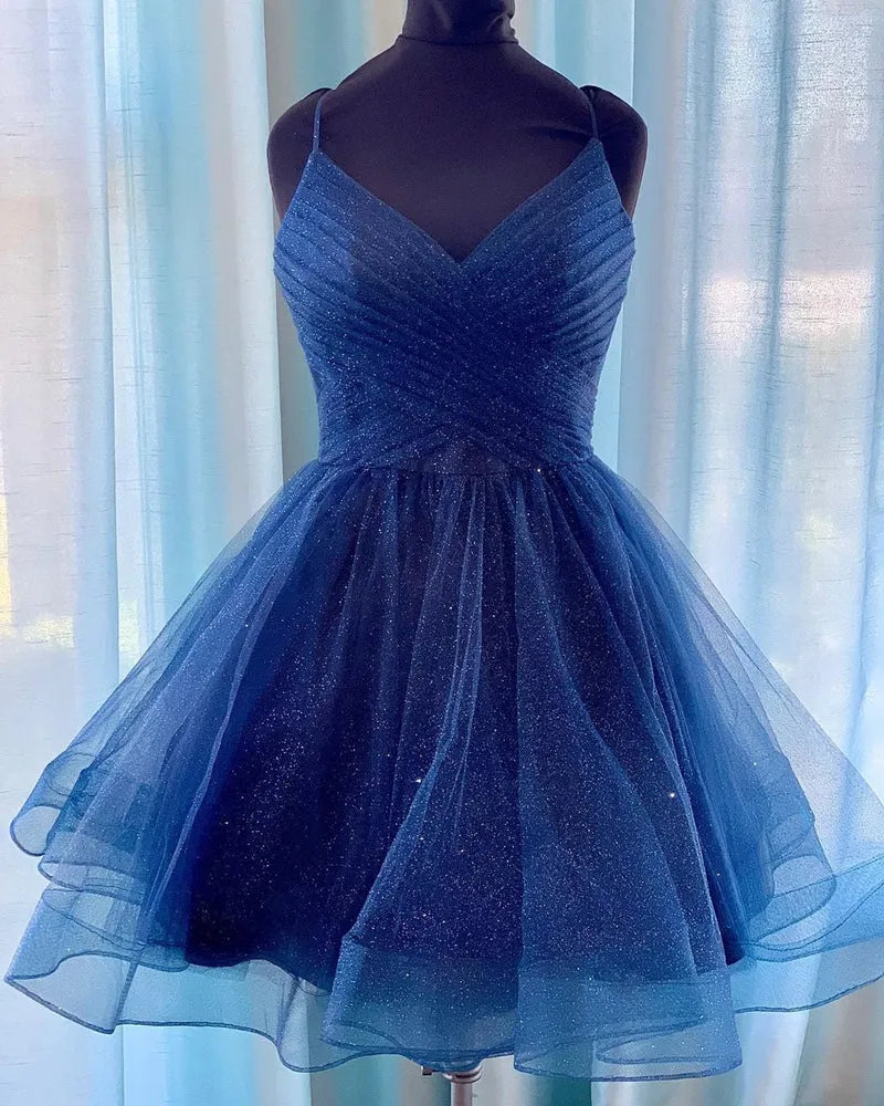 Robe de bal courte bleu marine brillante à col en V pour soirée de remise de diplôme