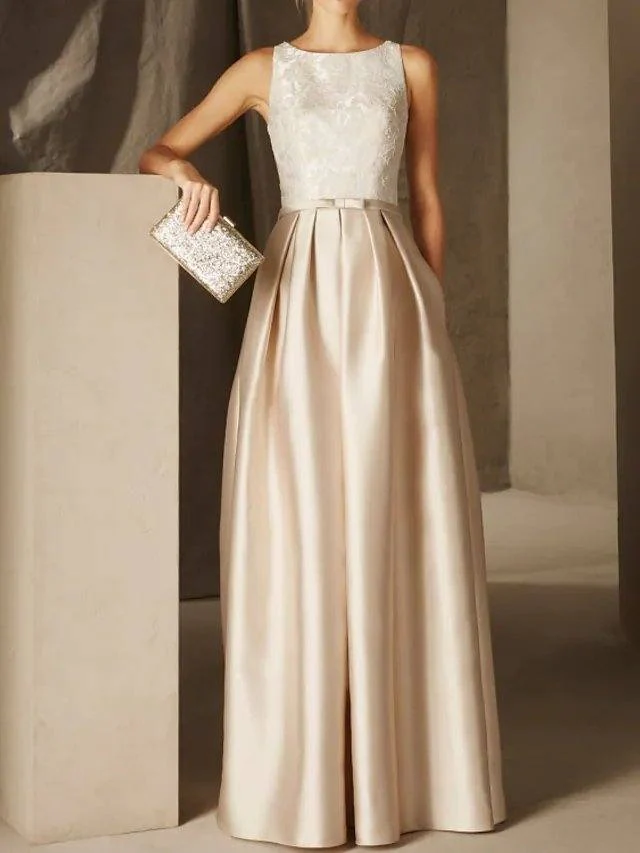 Robe de soirée élégante coupe empire en satin sans manches pour invité de mariage