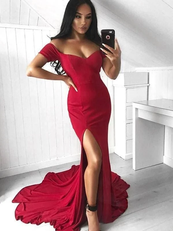 Robe de bal sirène élégante en satin à volants et épaules dénudées avec traîne