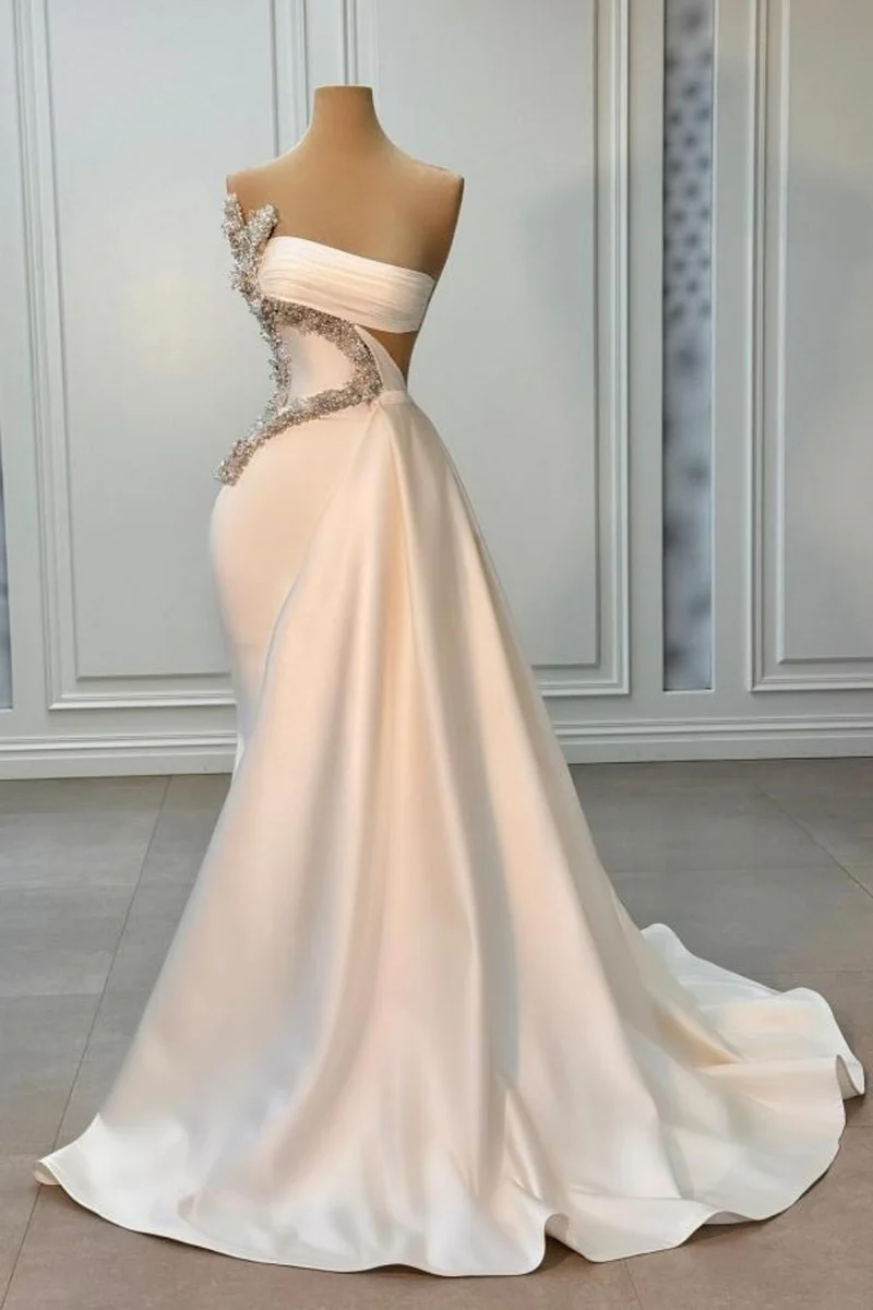 Robe de bal chic sans bretelles, sans manches, taille creuse, perles, empire, froncée, en satin
