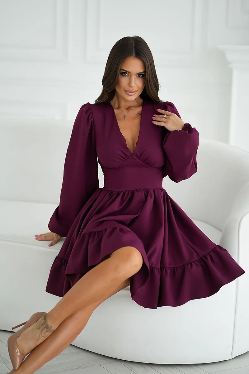 Robe courte évasée manches longues
