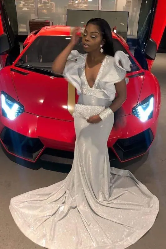 Robe de bal longue sans manches à col en V scintillante : une robe à paillettes éblouissante pour les occasions spéciales